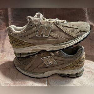 New Balance 1906R “Mindful Grey” men’s sz9